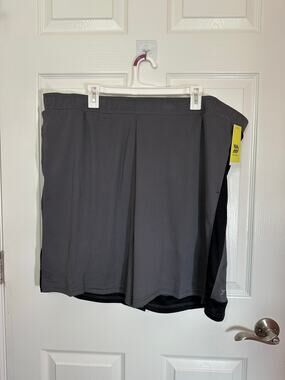 All in motion mens XXL Mesh shorts with drwstring secure